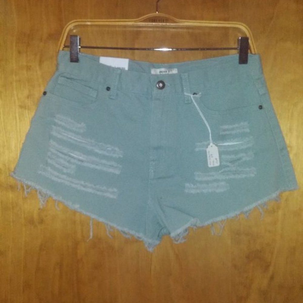 Nwt Forever 21 Sage green high rise sage med short